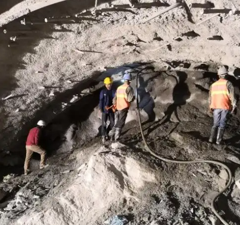 永州拱顶带模注浆料的施工流程及注意事项